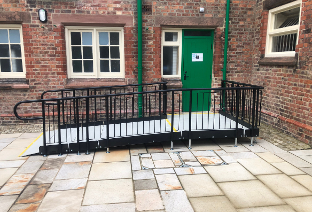 Walton Hall - Excellent Ramps